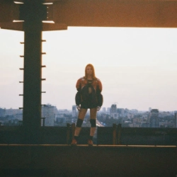 Обкладинка: Break me