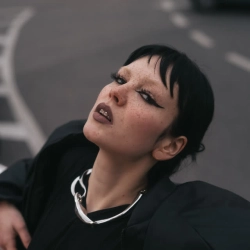 Обкладинка: boy